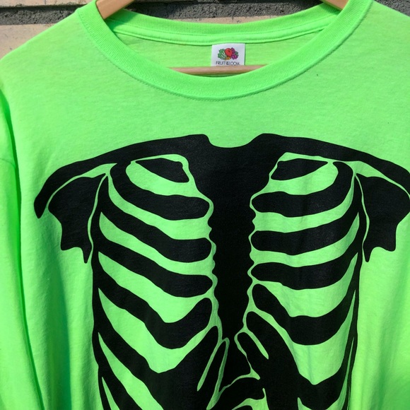 VLONE PLAYBOI CARTI TOUR MERCH - Picture 2 of 8